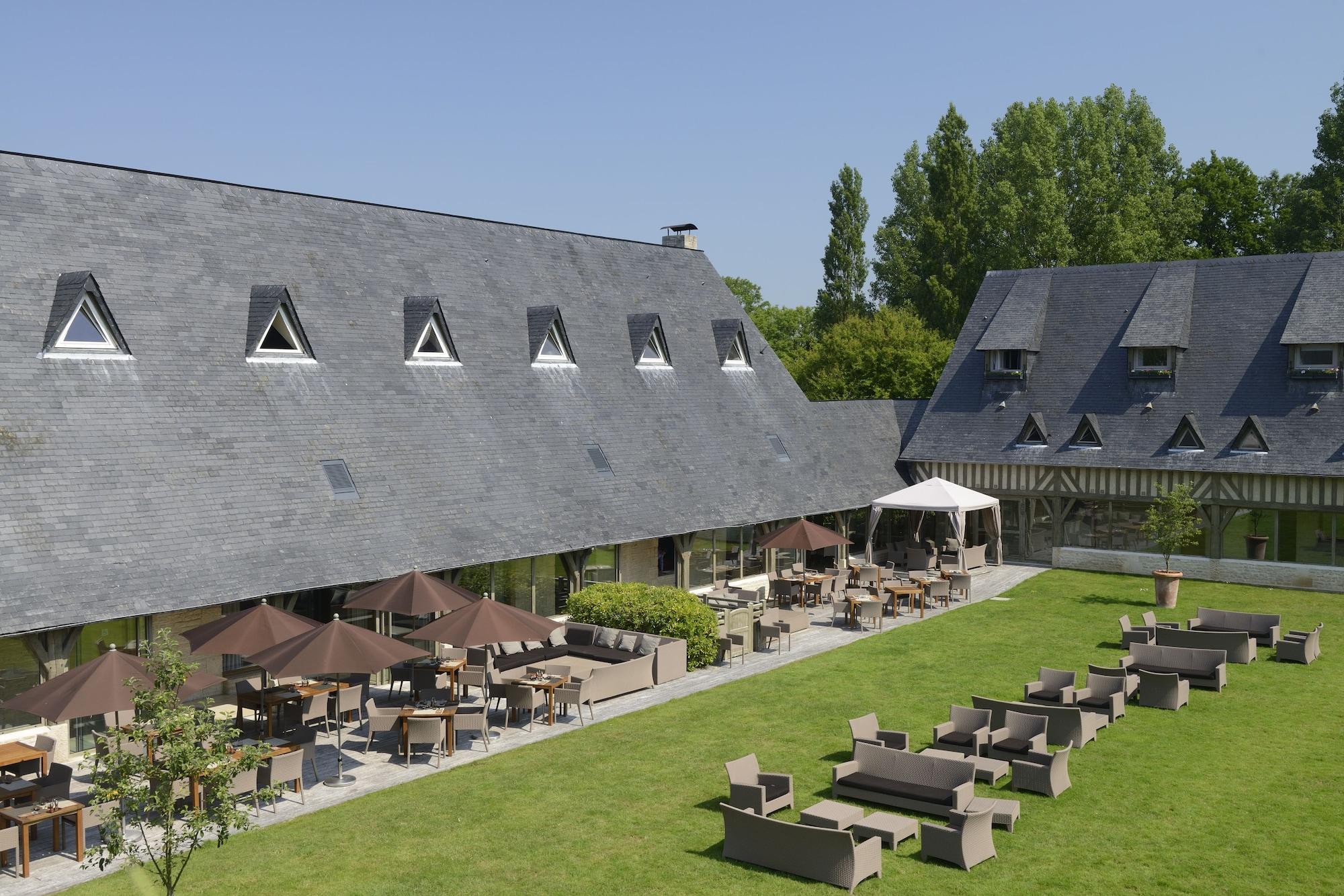 Vista Exterior Les Manoirs de Tourgéville