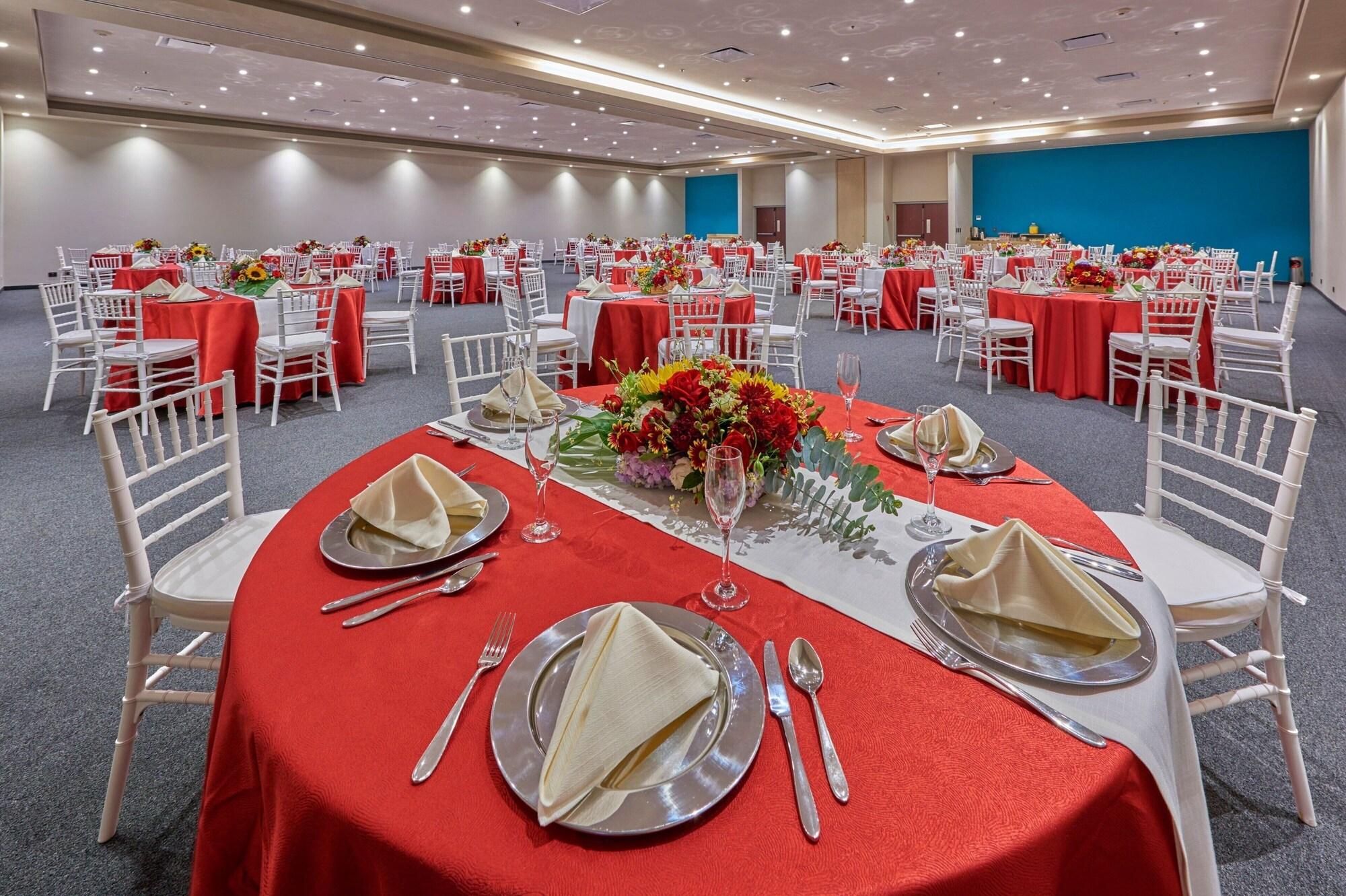 Sala de Reuniones City Express Suites by Marriott Toluca