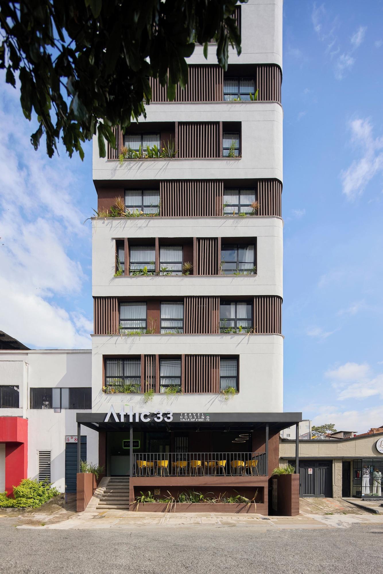 Vista Exterior Hotel Attic 33