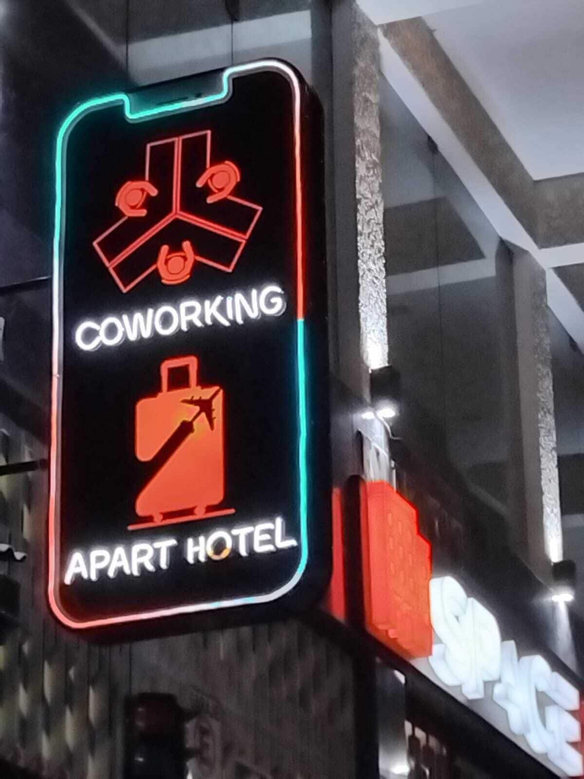 Vista Exterior Space