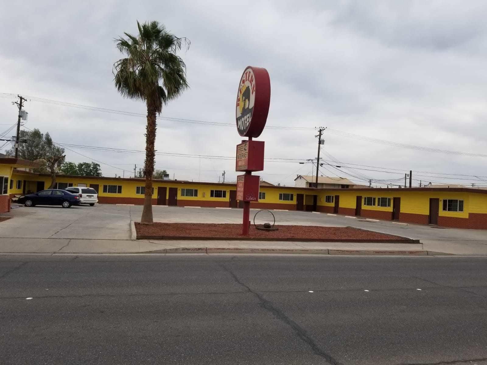 Varios Western Motel