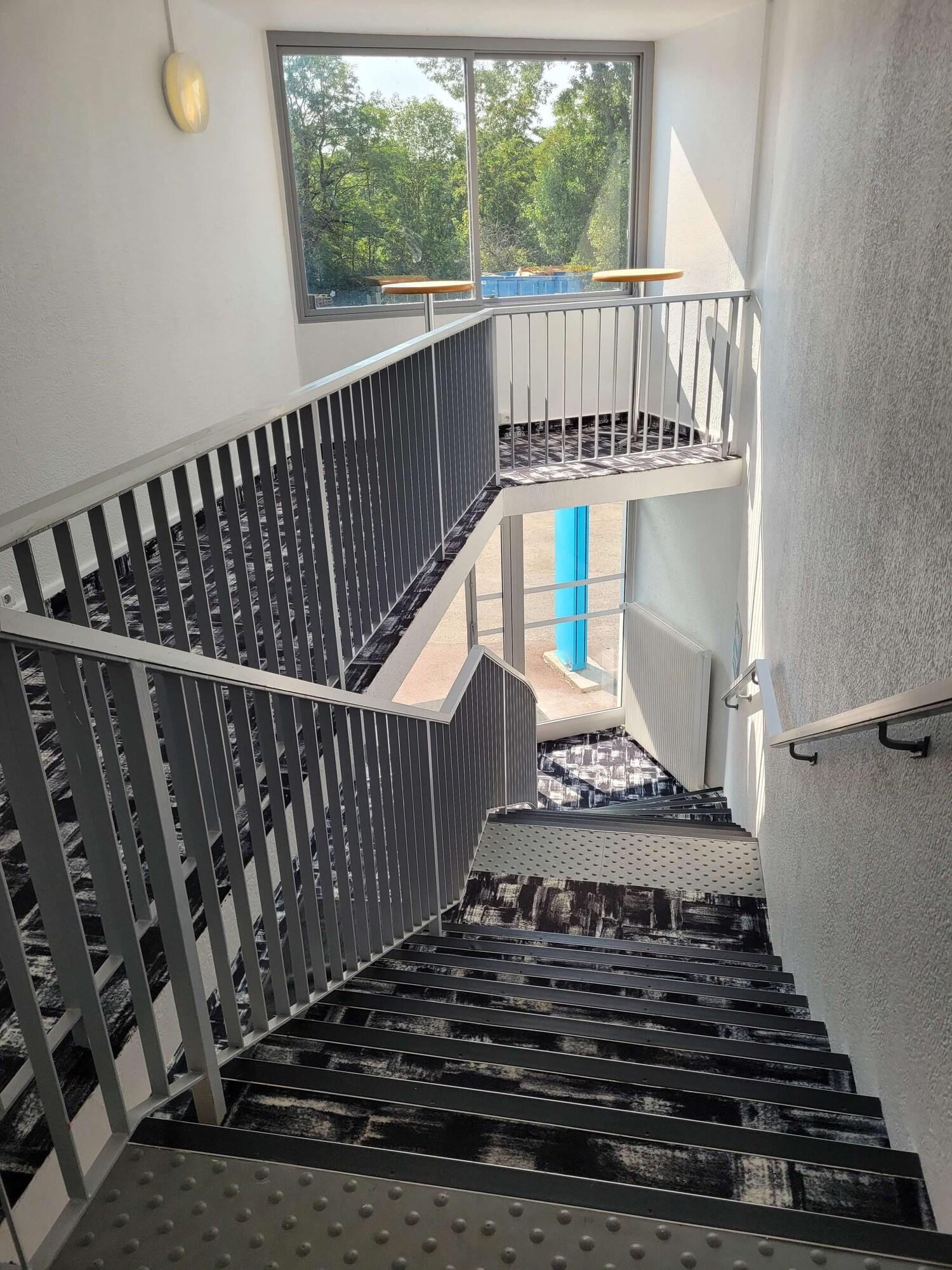 Vista Lobby Kyriad Direct Lyon Nord - Dardilly