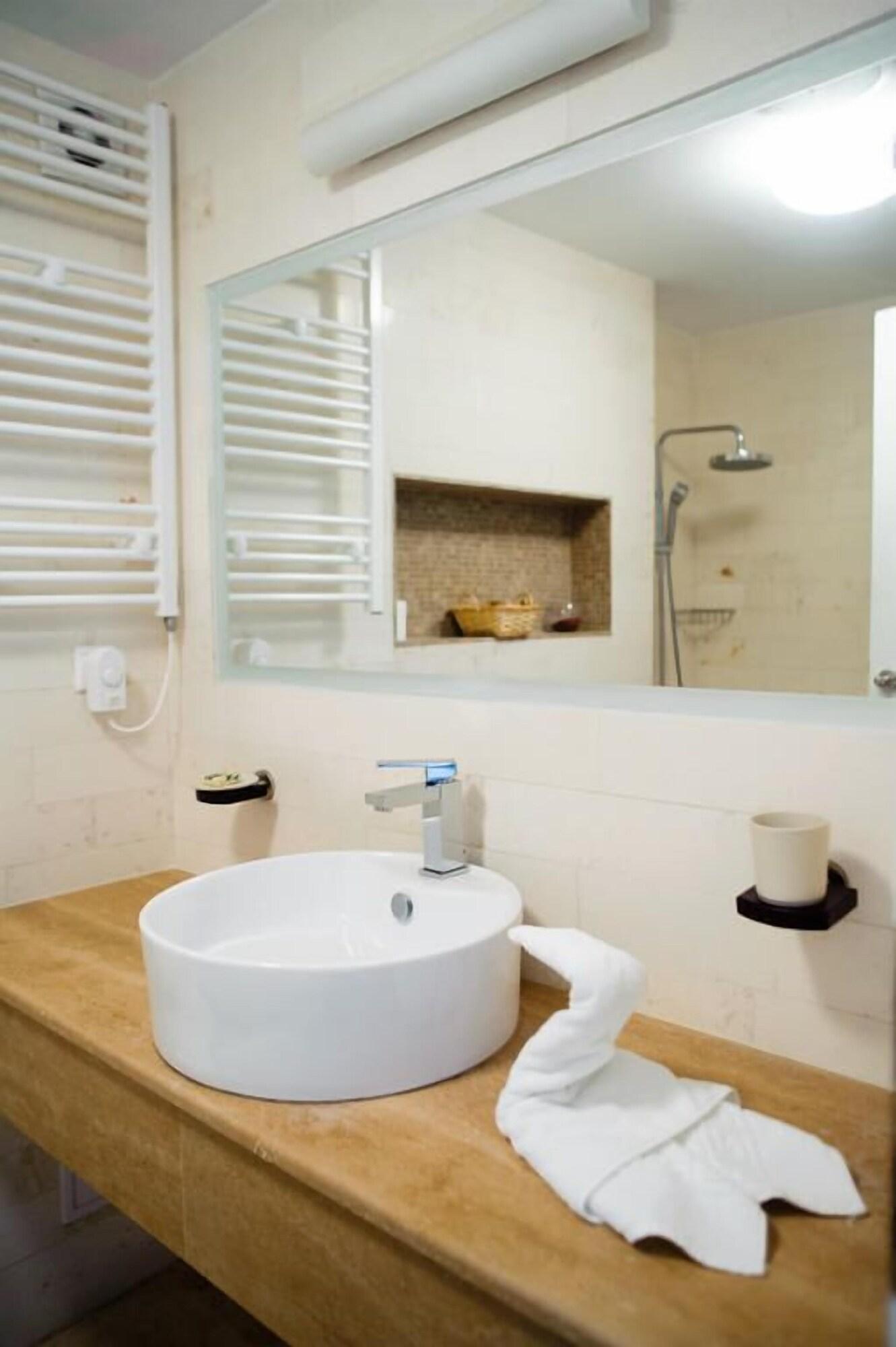 Equipamiento de Habitación Domeniul Greaca