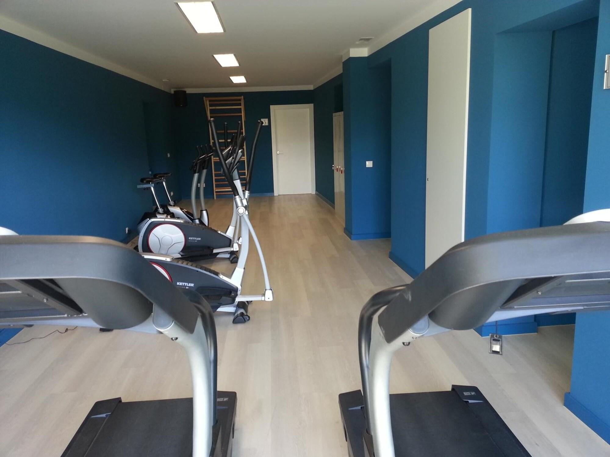 Gimnasio Jardines La Tejera