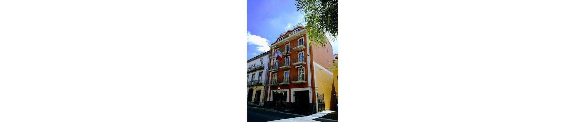 Vista Exterior Hotel Bruman Caserta