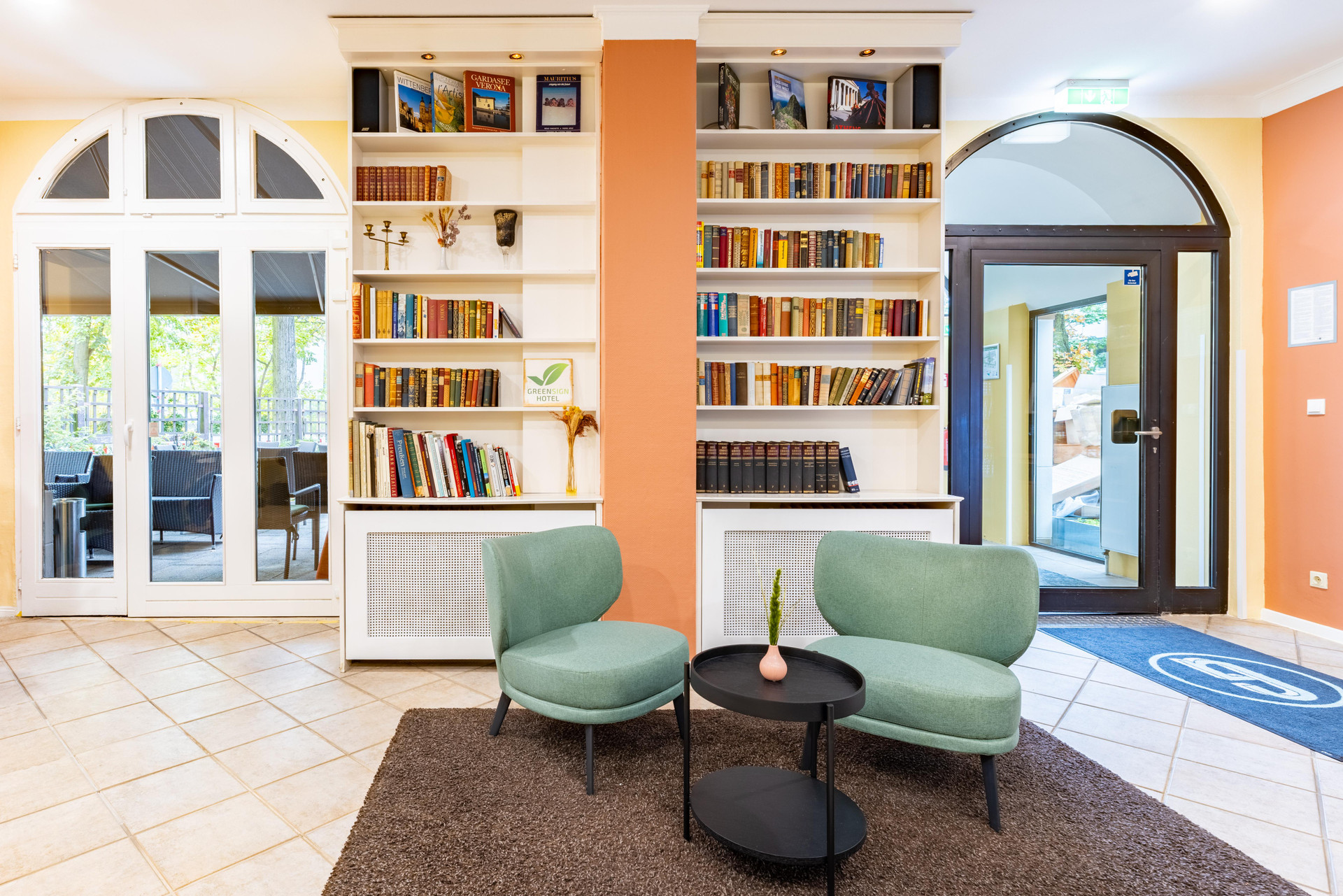 Vista Lobby Garner Hotel Berlin Messe by IHG