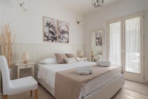 Alquiler Vacacional - Villa Portorosa with large garden and private heated pool