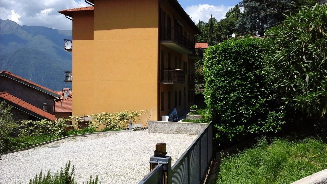 Varios Regolo House