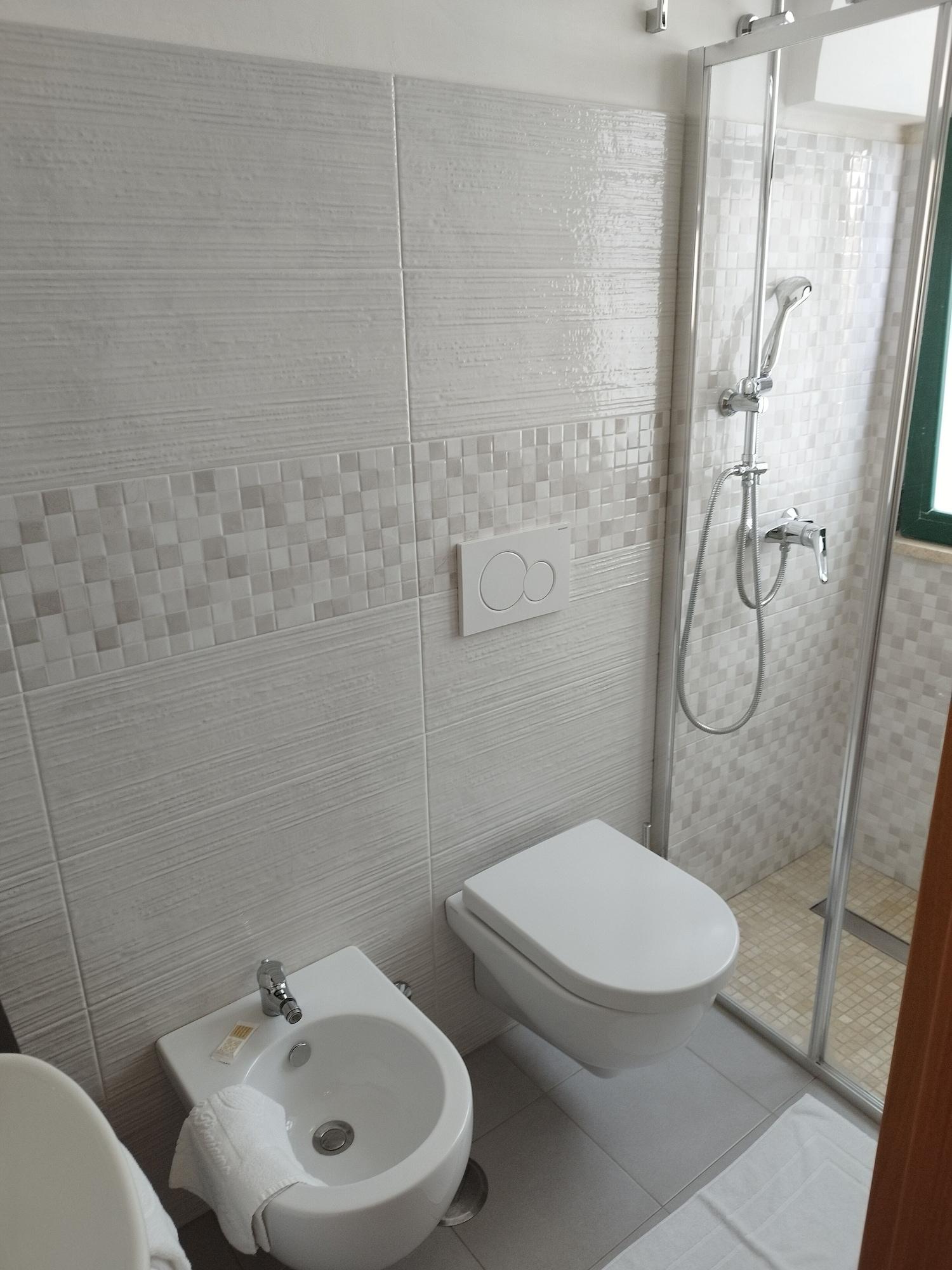 Equipamiento de Habitación Hotel La Perla