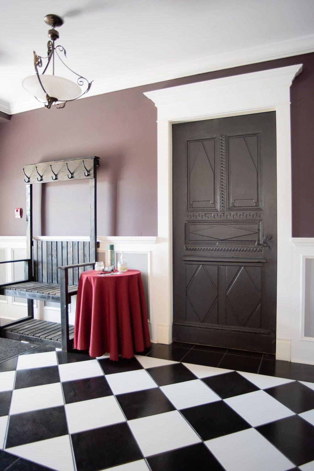 Vista Lobby Maryhill Inn