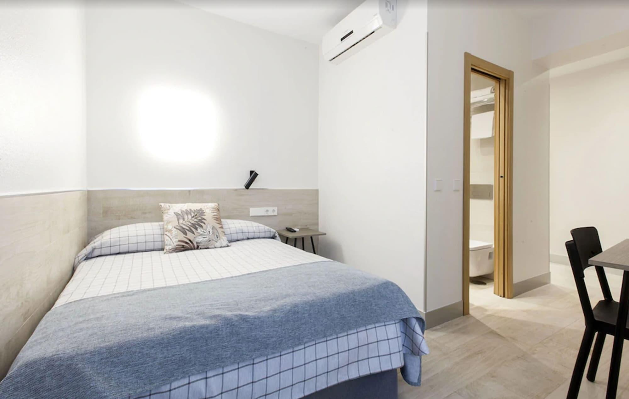 Equipamiento de Habitación Hostal Castilla II - Puerta del Sol