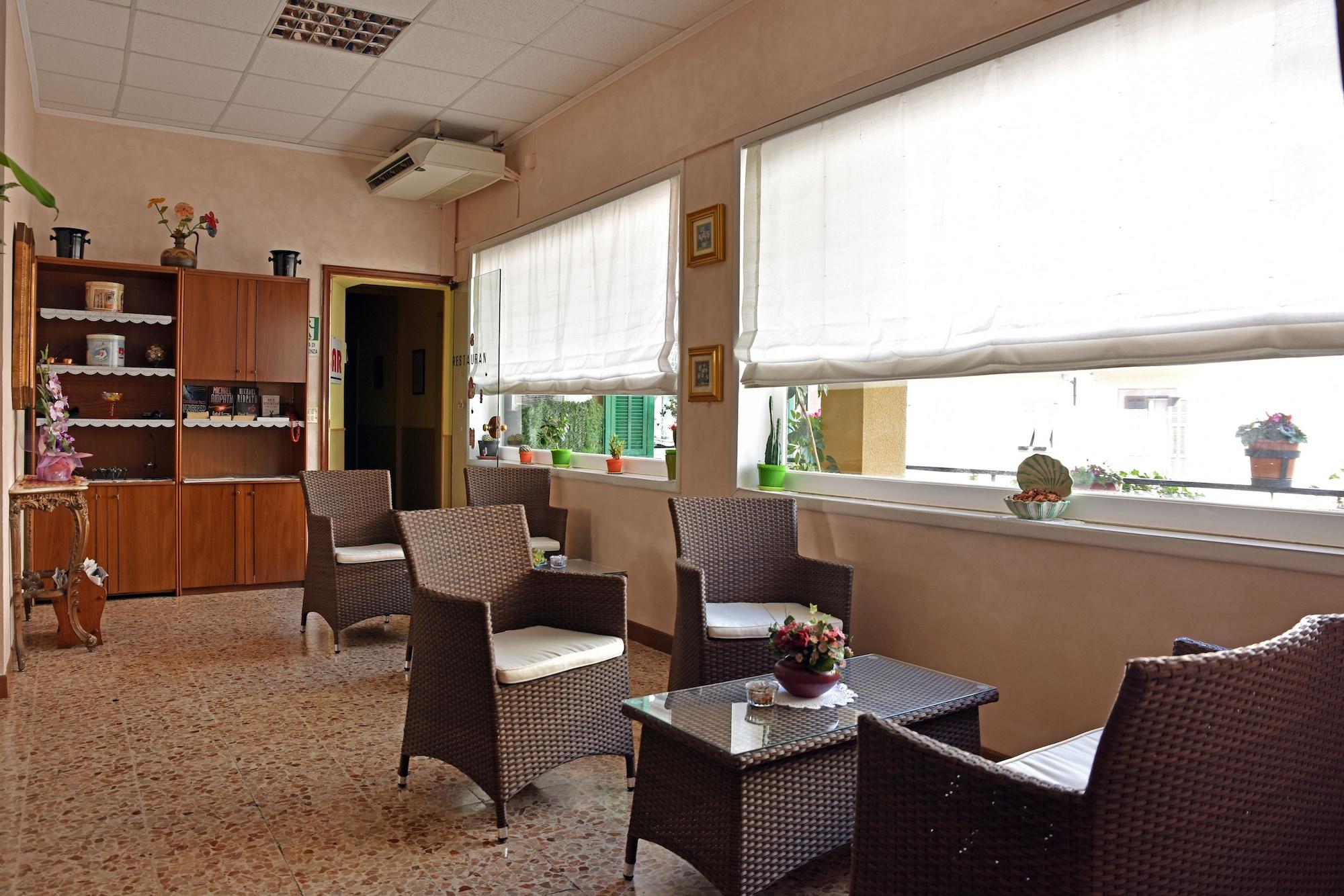 Bar/Salón Hotel Corso