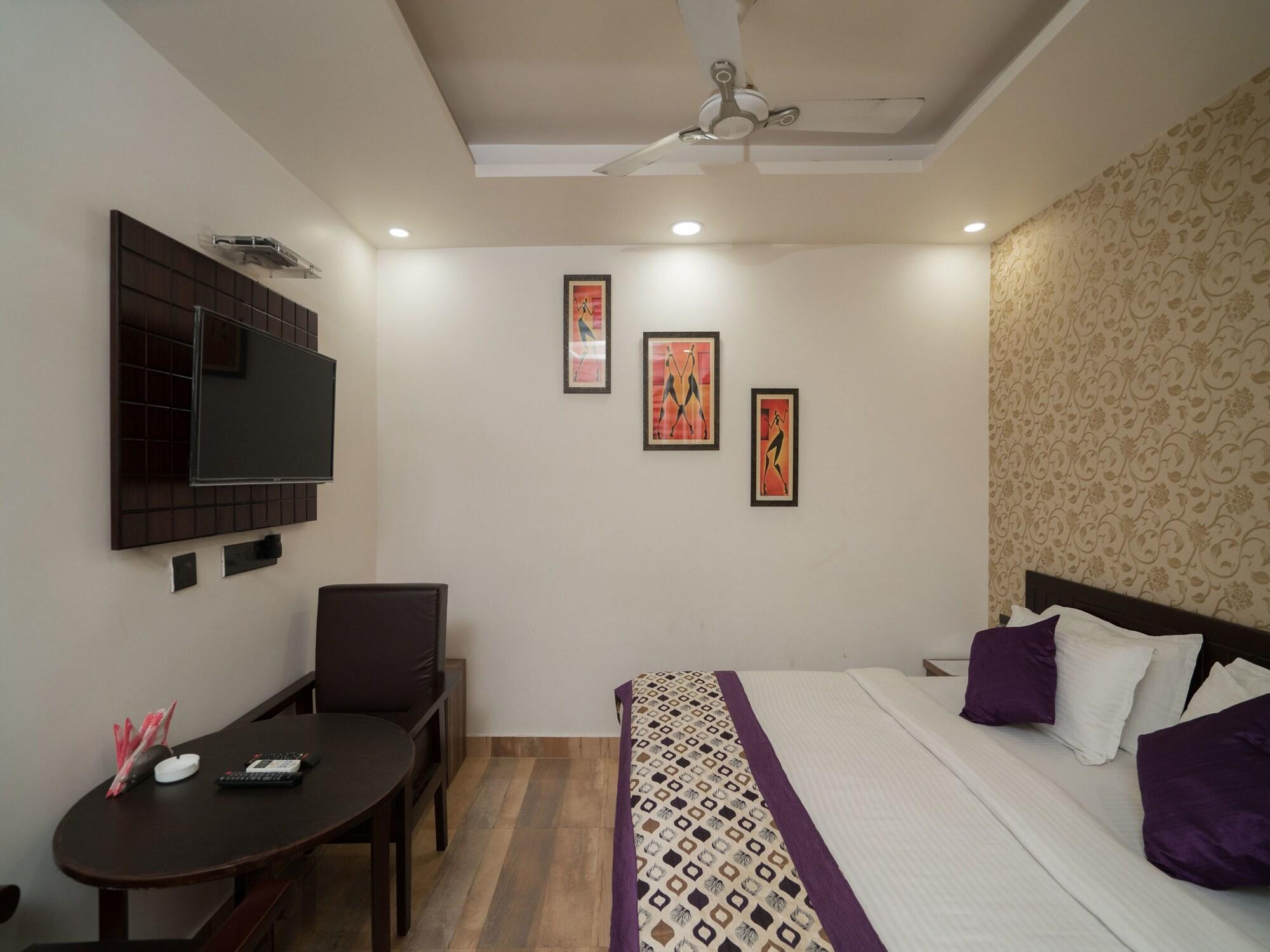 Habitación OYO 8961 Hotel RR Palace