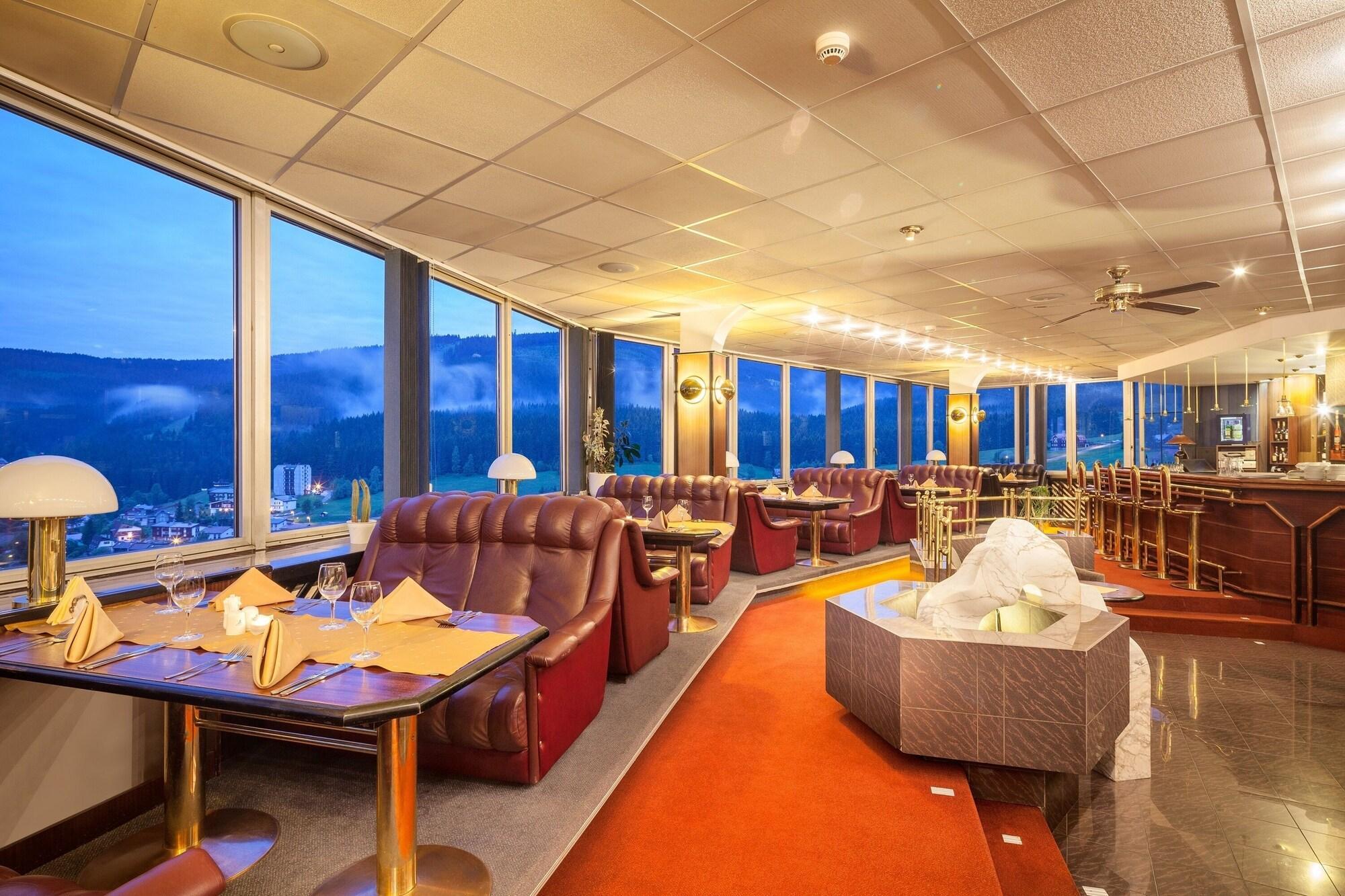 Bar/Salón Apartmány Firn