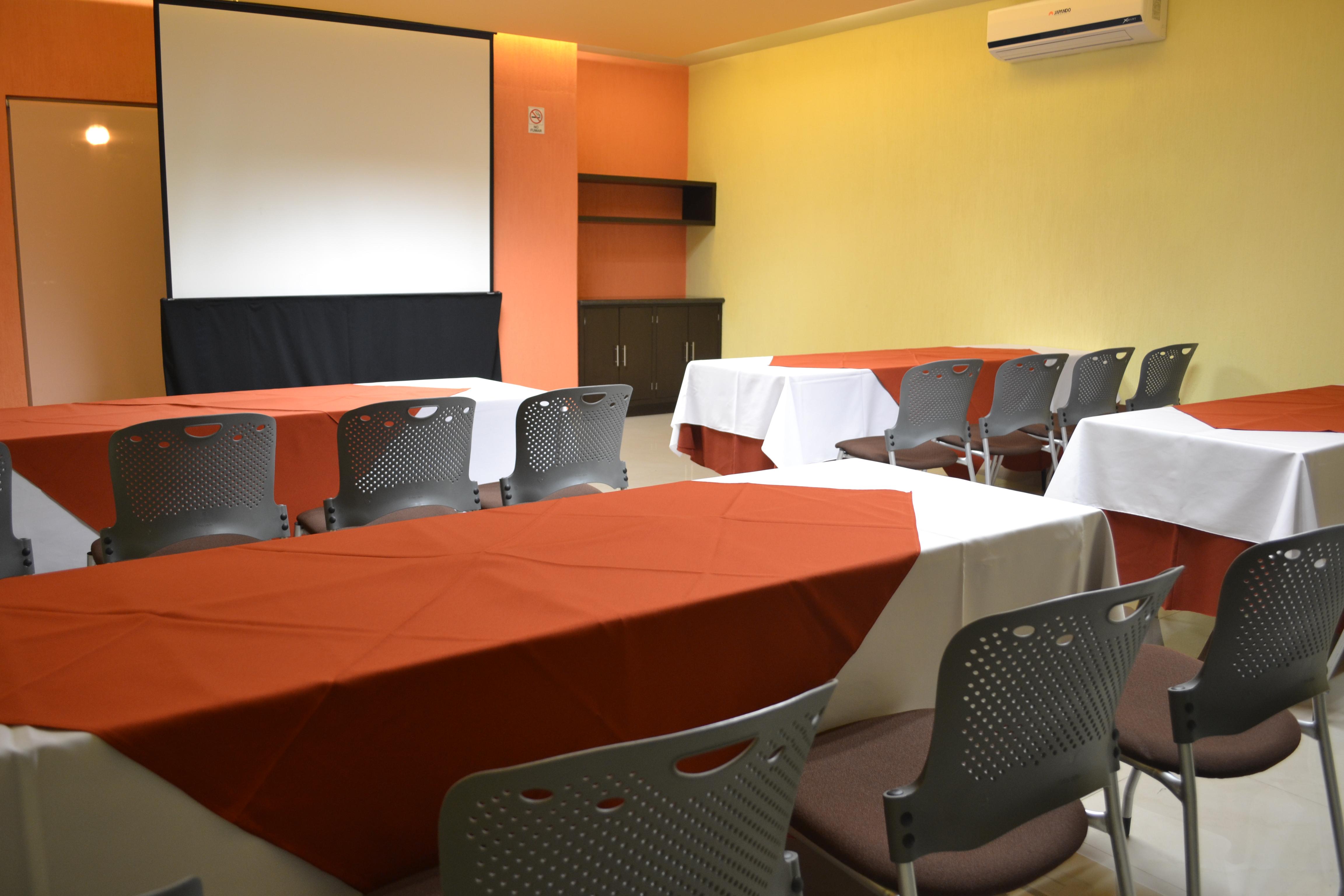 Sala de Reuniones Hostalia Hotel Expo & Business Class
