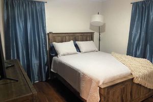 Alquiler Vacacional - Charming 2-bedroom cottage with AC in Memphis - WiFi included