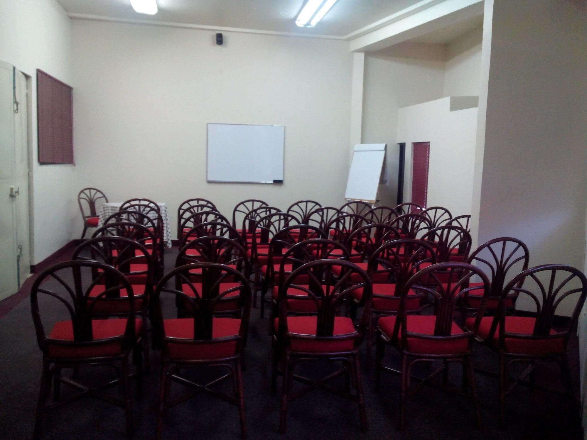 Sala de Reuniones Hotel Puente Real