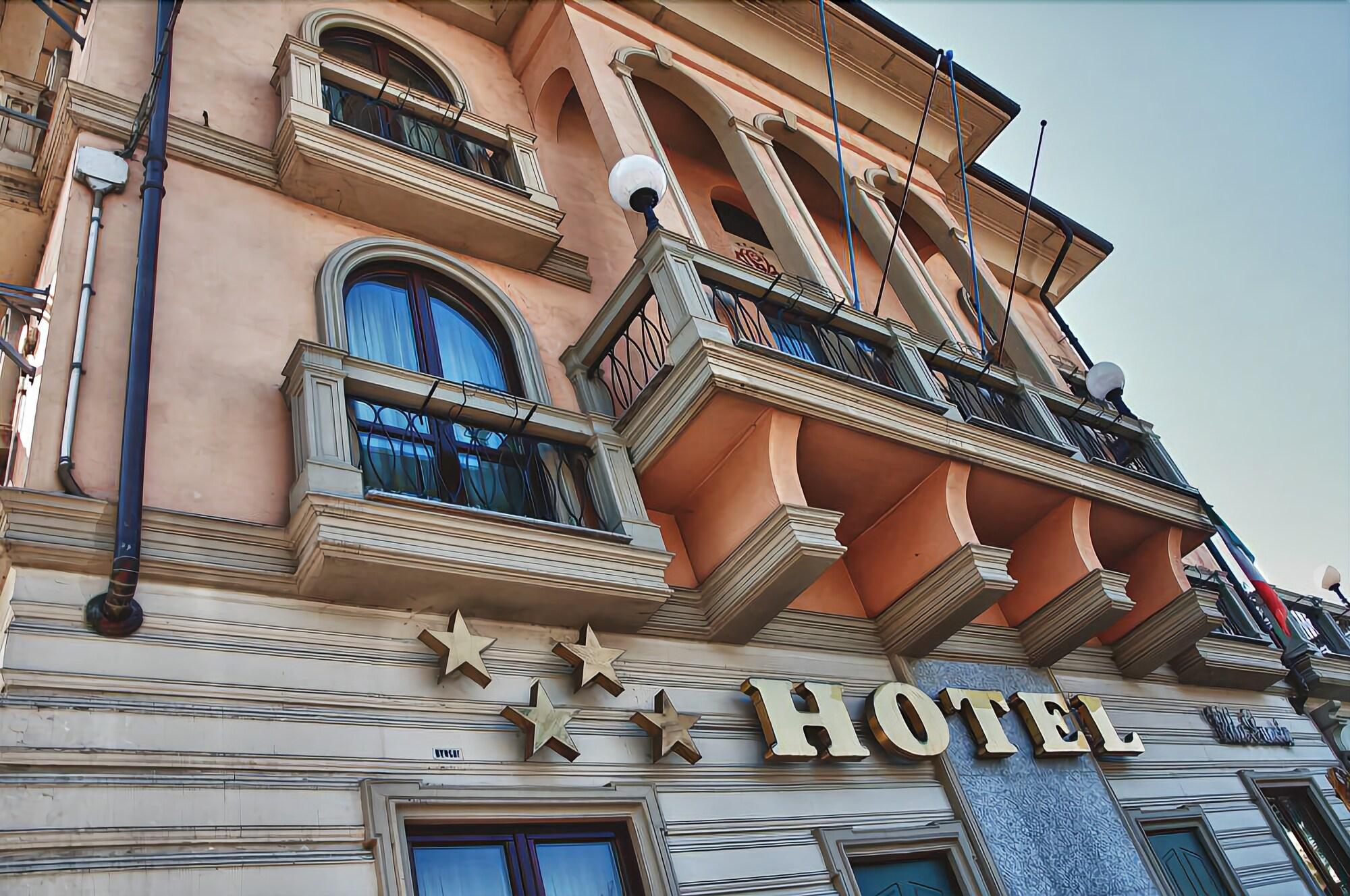 Vista Exterior Hotel Villa Savoia