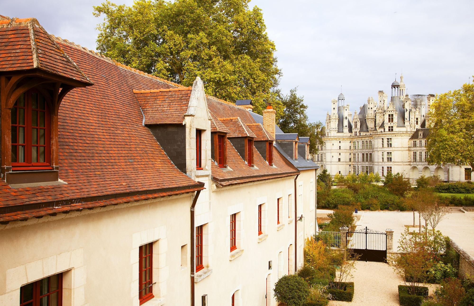 Vista Exterior Relais de Chambord, a Small Luxury Hotels of the World