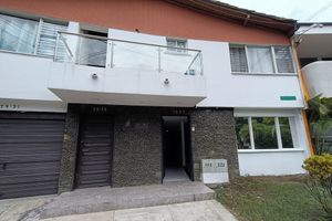 Alojamiento - AC - House Laureles - Self Checking