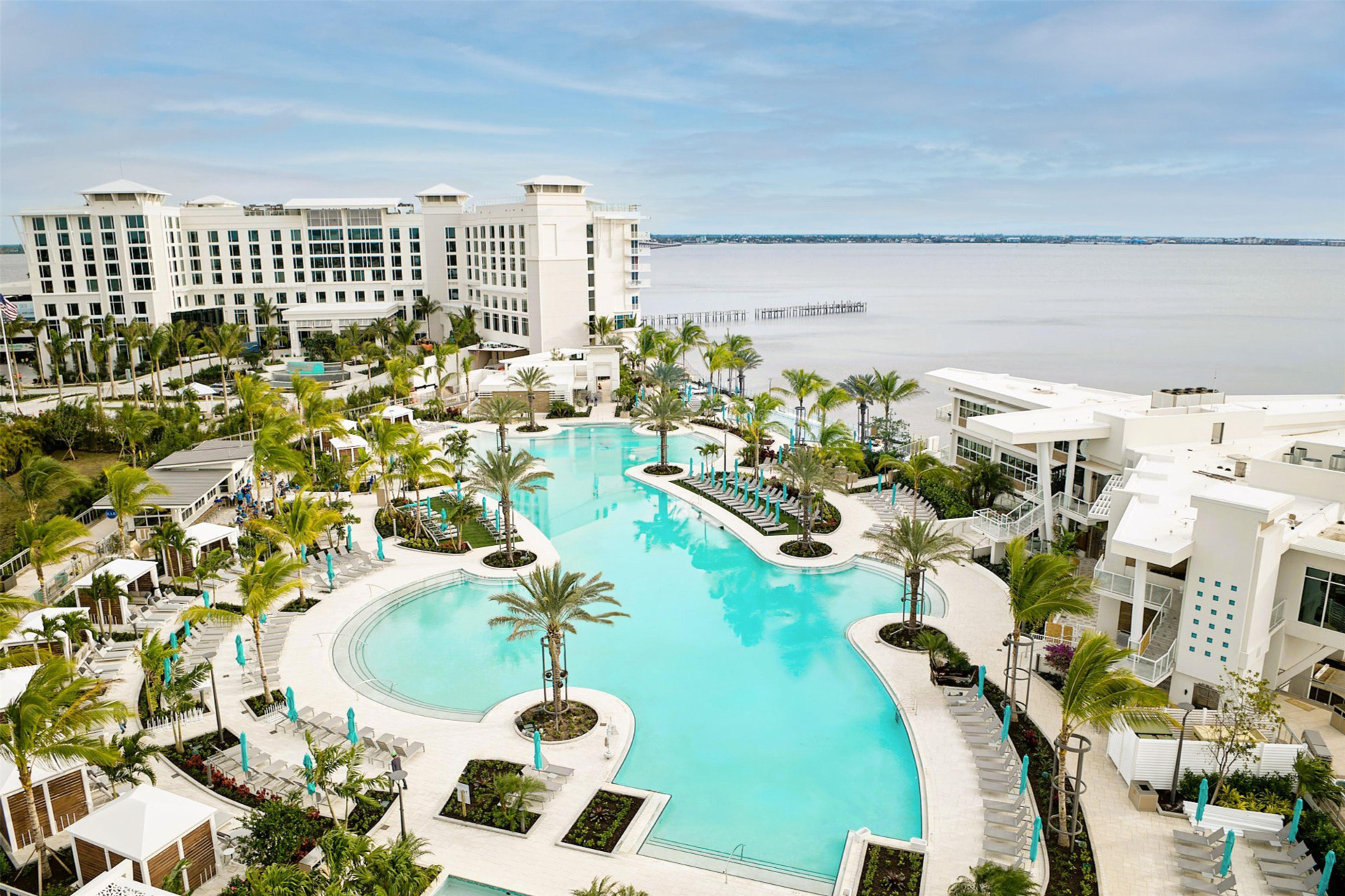 Vista Piscina Sunseeker Resort Florida Gulf Coast, Curio Collection Hilton