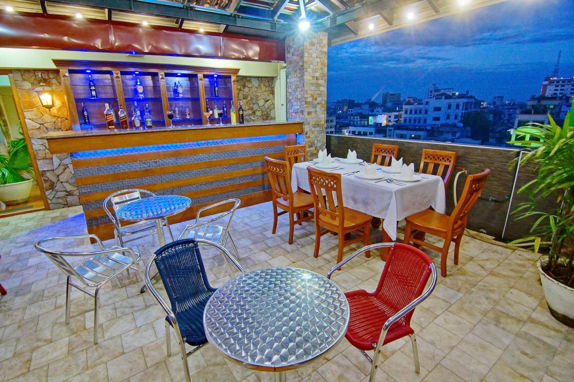 Bar/Salón 79 Living Hotel