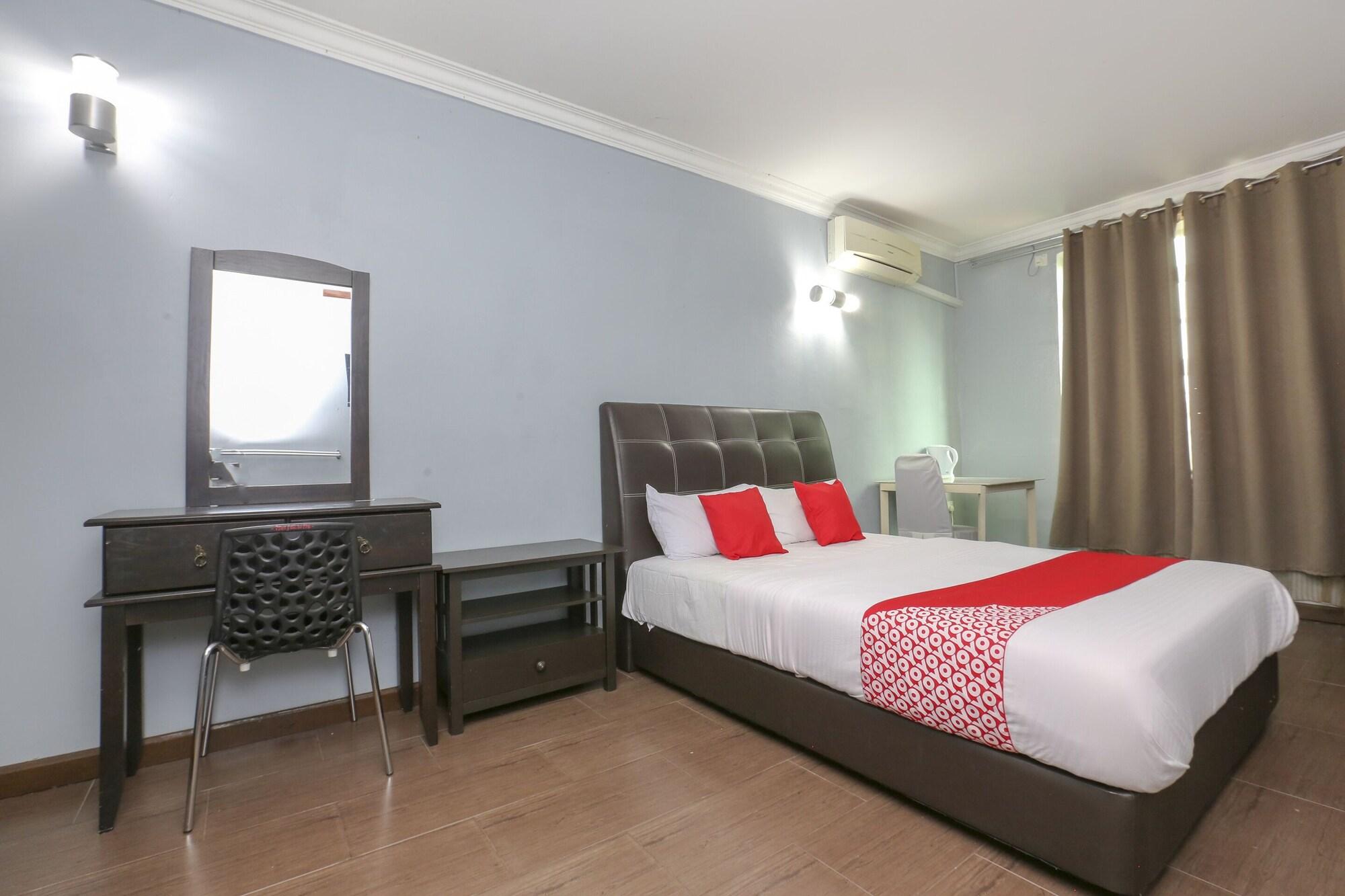 Varios OYO 90145 D'sofwa Inn