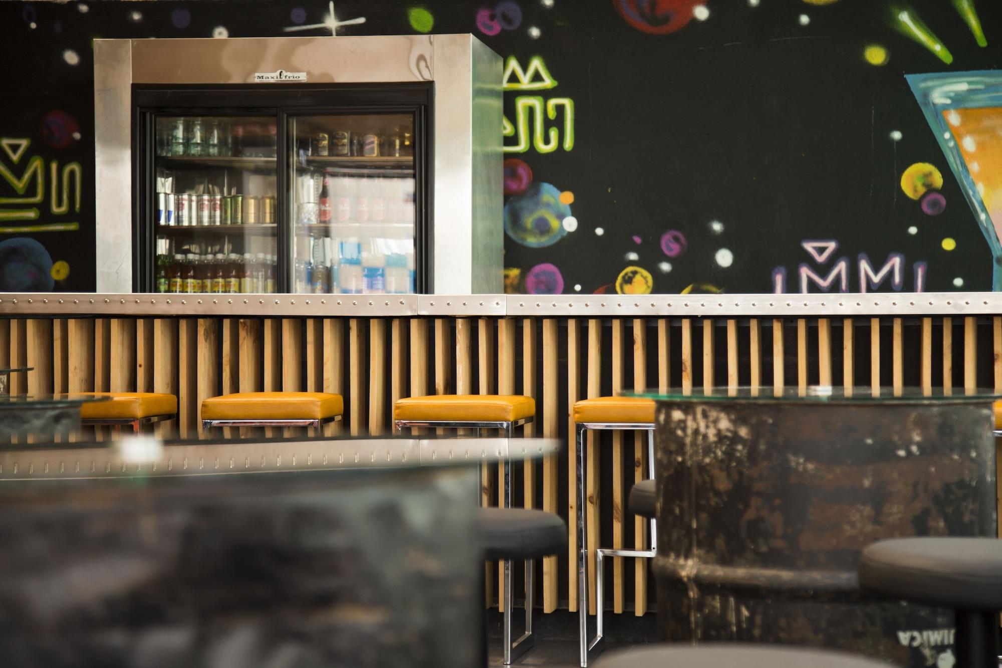 Bar/Salón Hotel Gallery