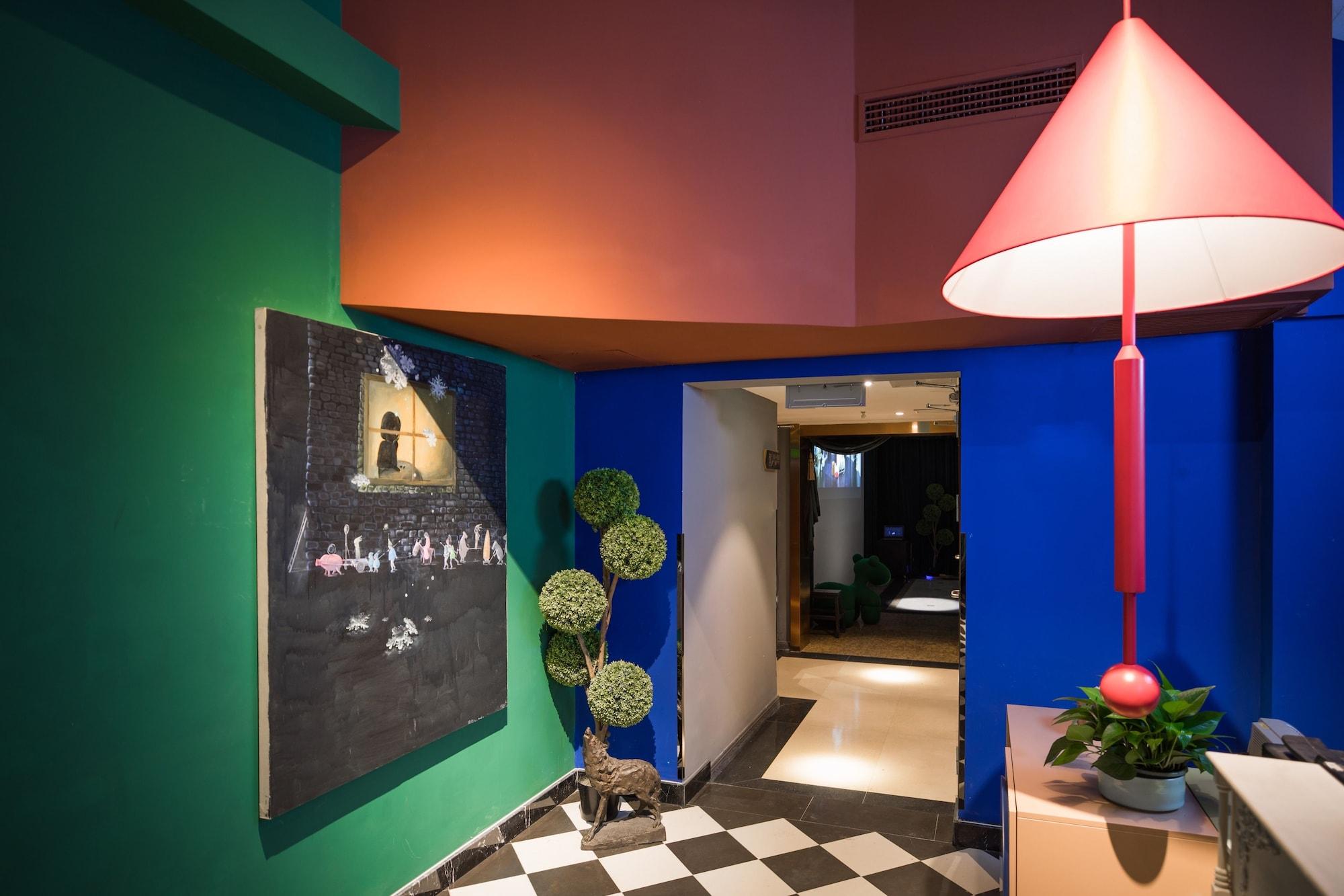 Vista Lobby Qingdao The Castle Hotel