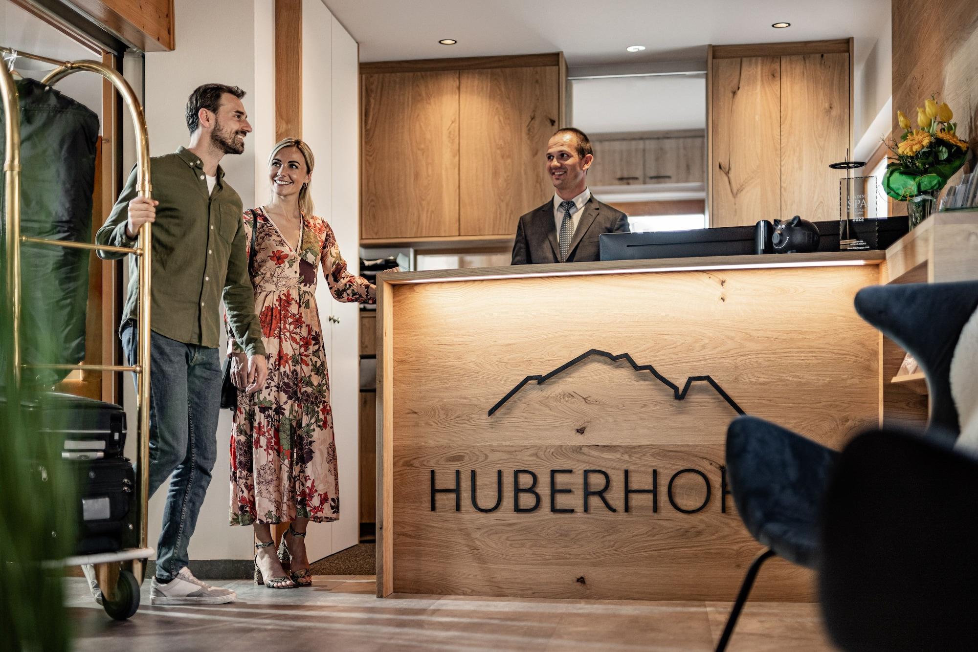 Vista Lobby Panorama Hotel Huberhof