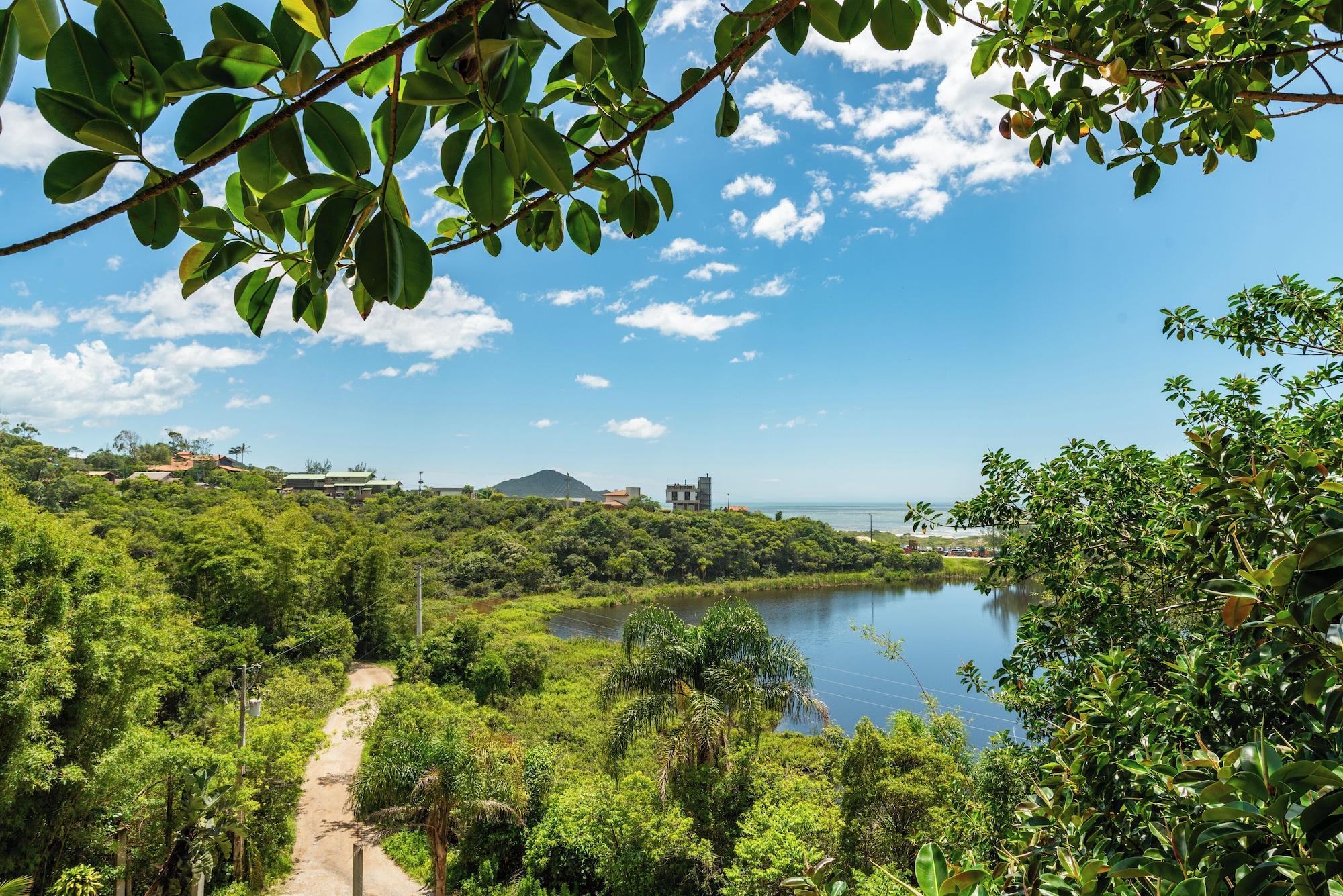 Vista Exterior Coração da Terra Praia do Rosa