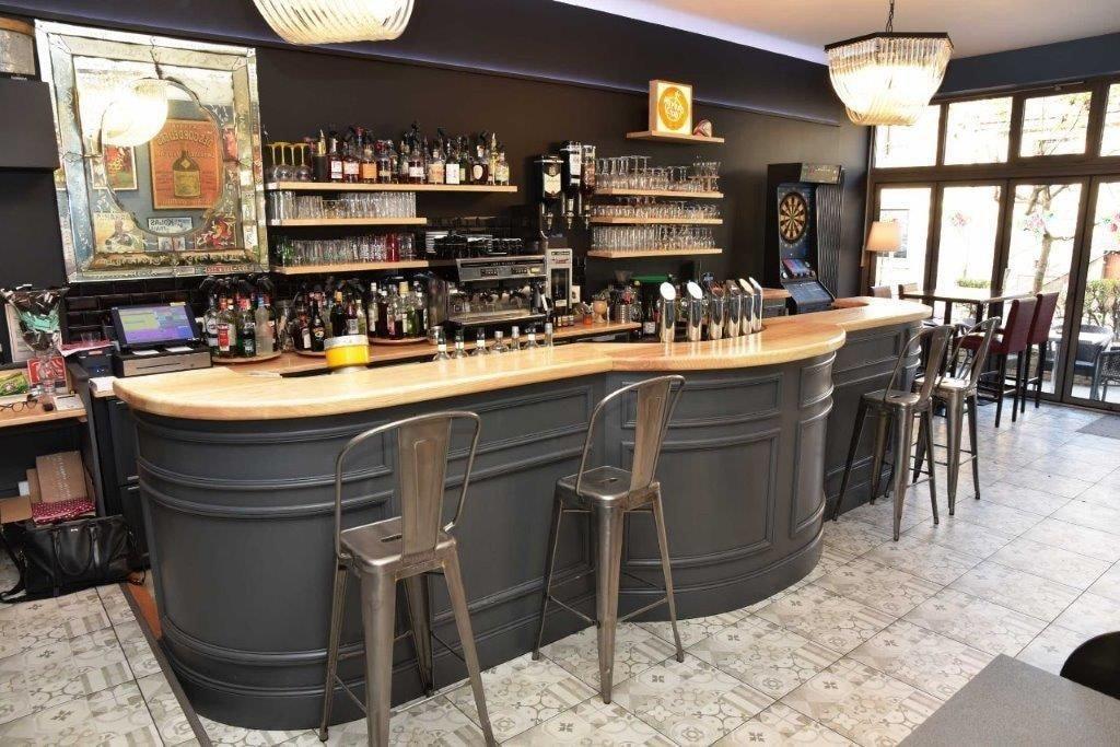 Bar/Salón Hotel de Paris (Capdenac)