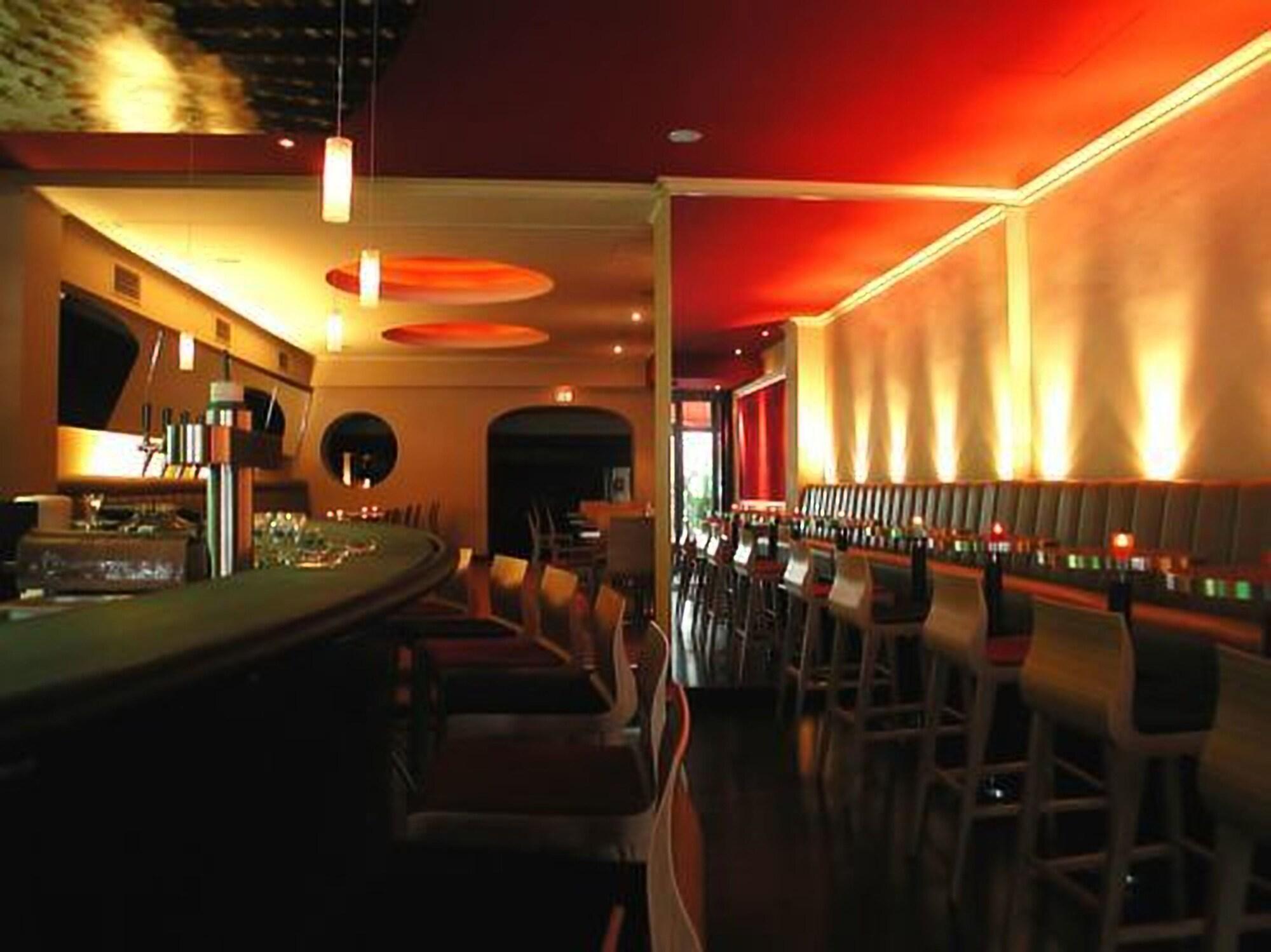Bar/Salón Cityhotel Monopol