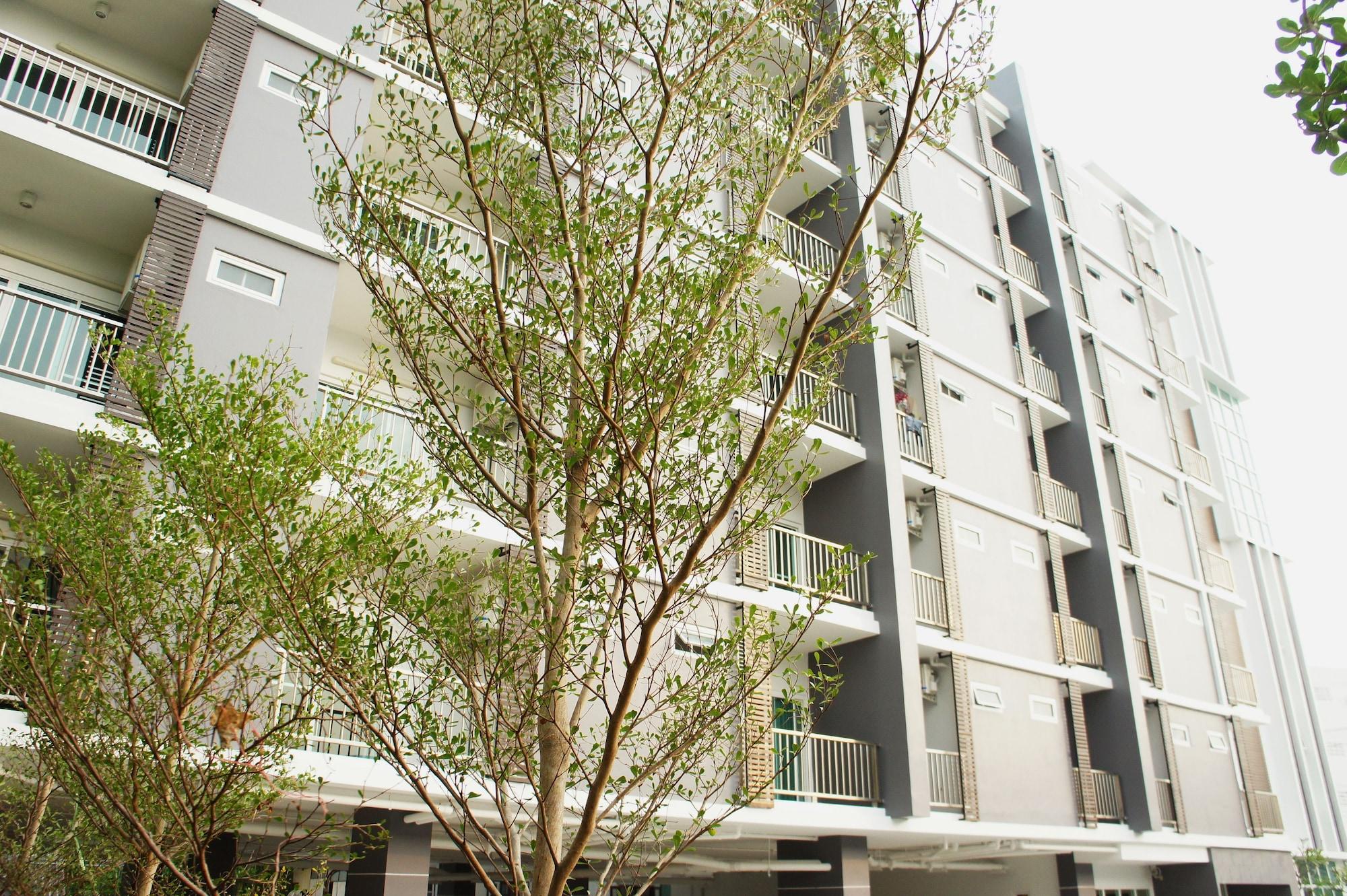 Varios Wealth 30th Apartment