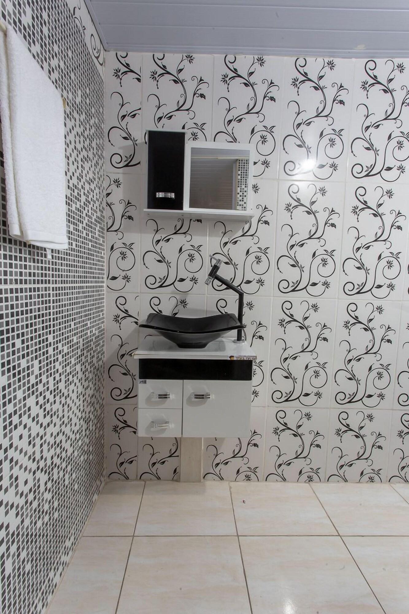 Equipamiento de Habitación OYO Toka do Skillo