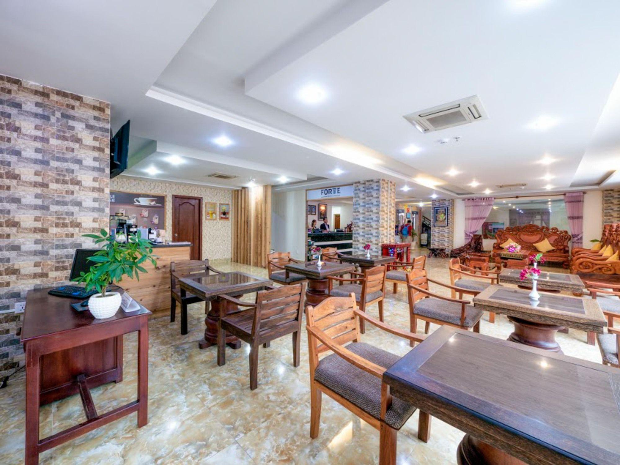 Vista Lobby Samnang Laor Phnom Penh Hotel