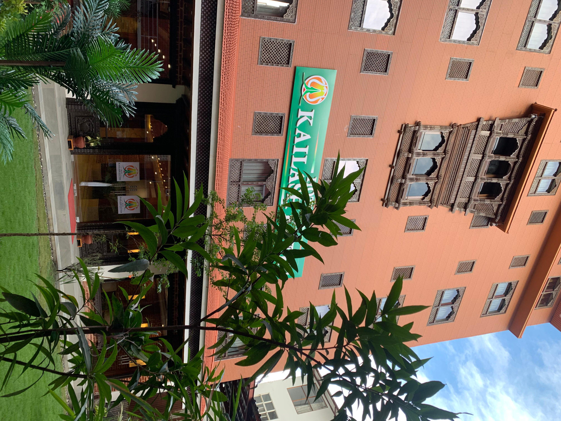 Vista Exterior Hotel Kailash Kutee