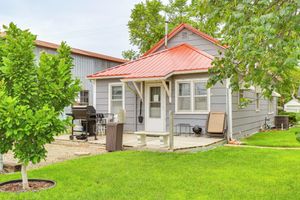 Alquiler Vacacional - Dtwn Belleville Home w/ Yard < 1 Mi to High Banks