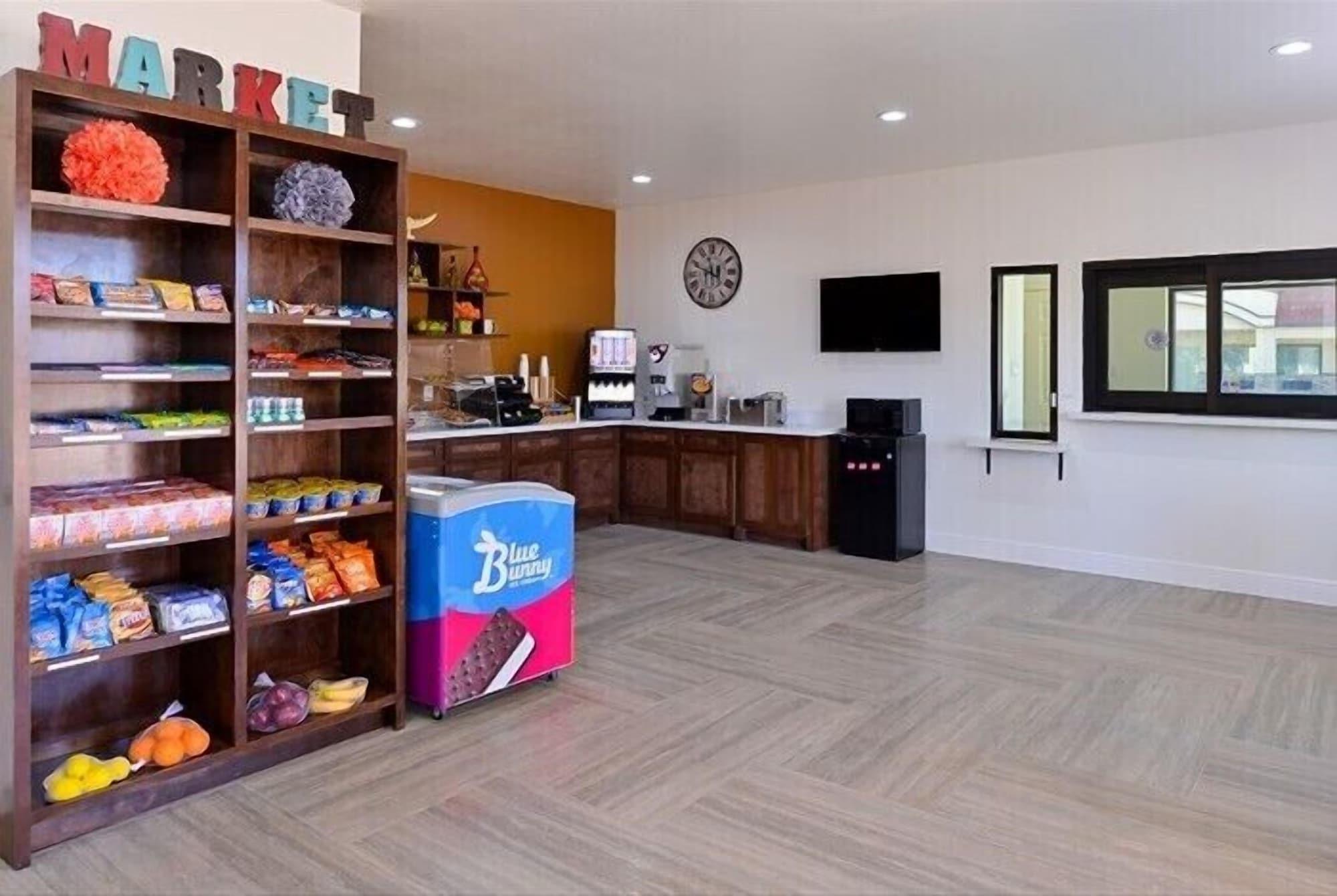 Bar/Salón Scottish Inn & Suites
