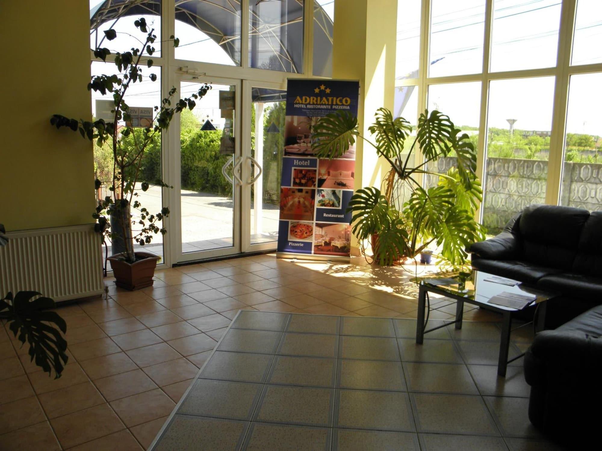 Vista Lobby Hotel Adriatico