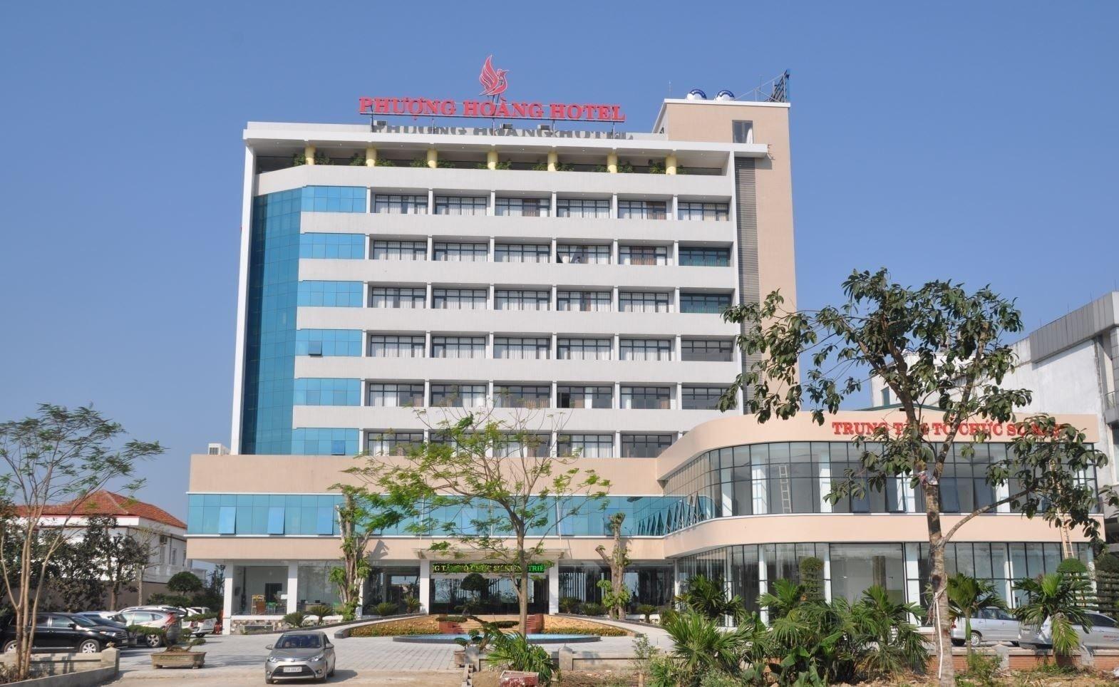 Varios Phoenix Hotel