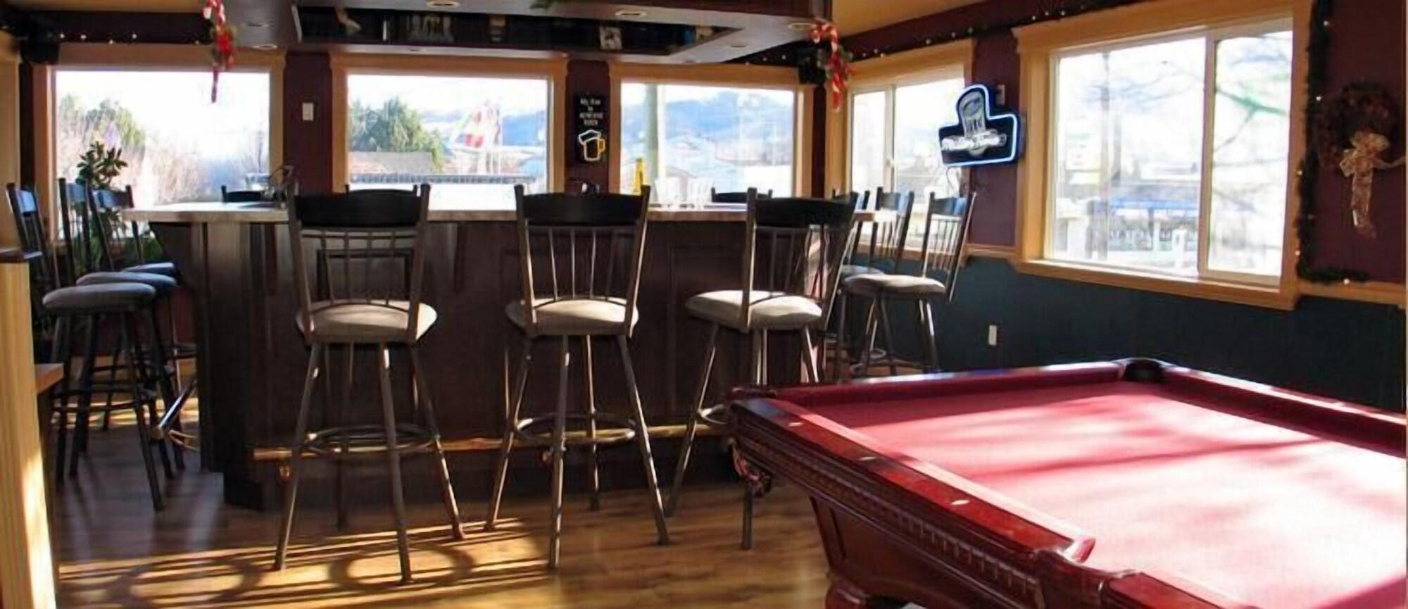 Bar/Salón Travelodge by Wyndham Merritt