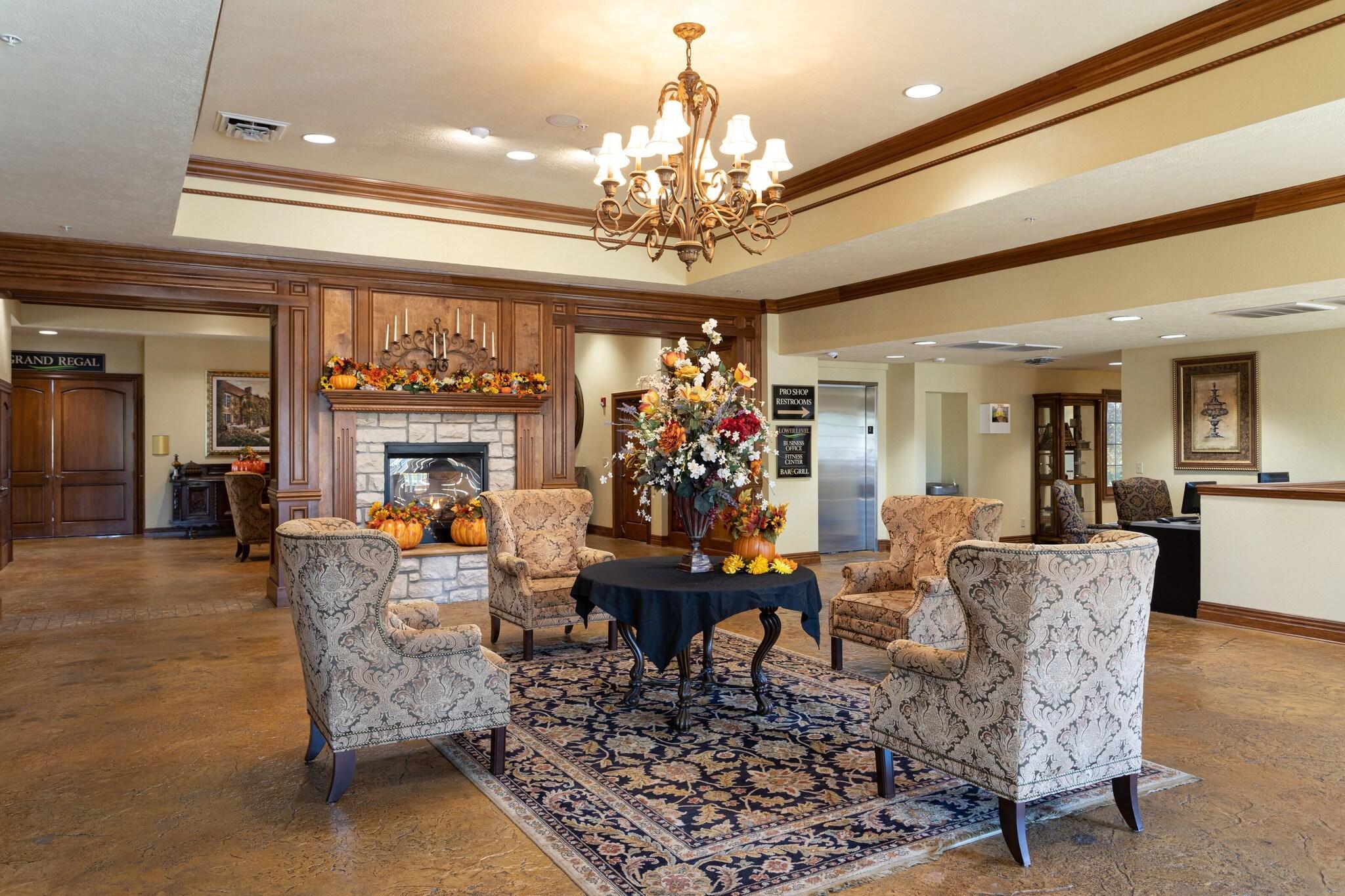 Vista Lobby Pointe Royale Condominium Resort & Golf Course