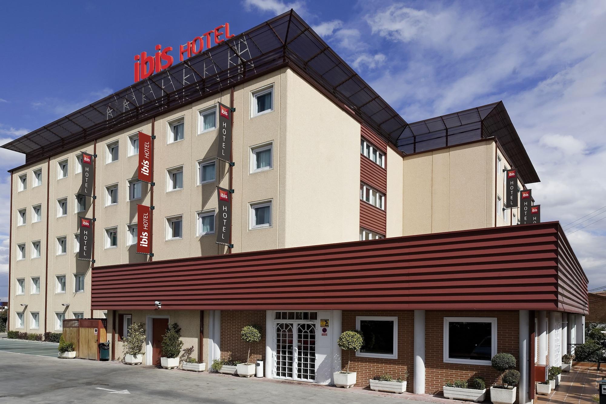 Vista Exterior ibis Madrid Fuenlabrada