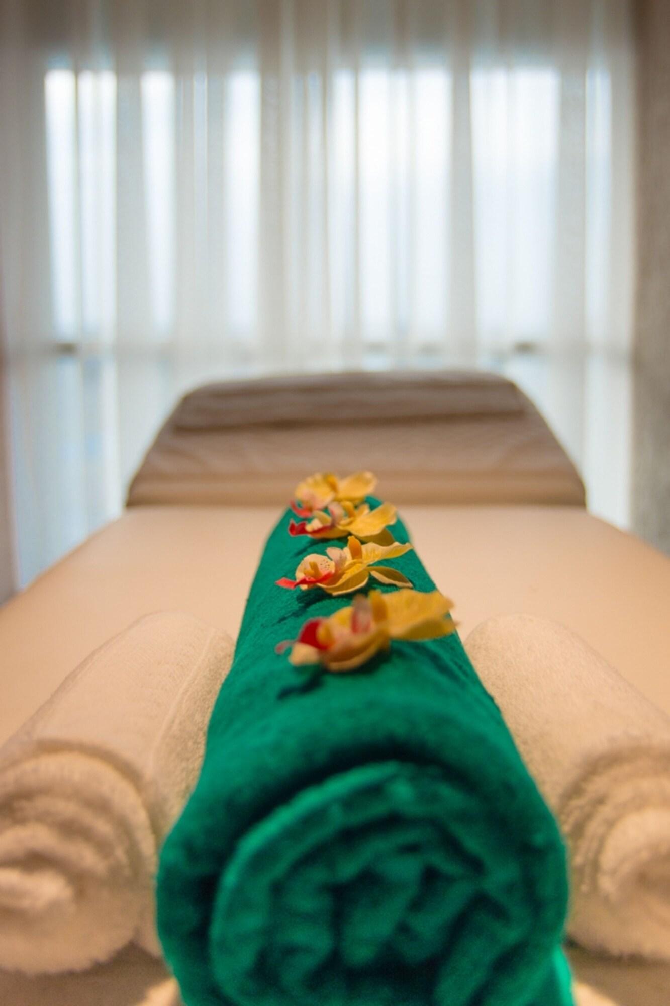 Spa Cloud Hotel & Suites