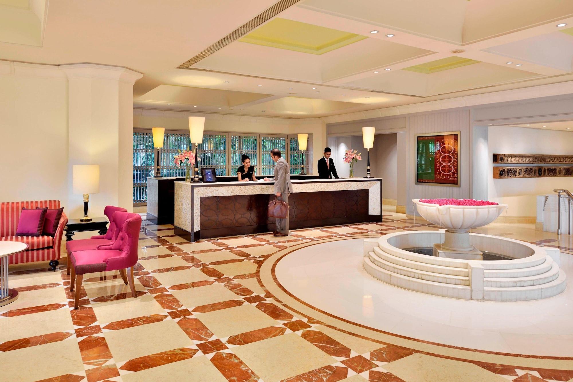 Vista Lobby Hyderabad Marriott Hotel & Convention Centre
