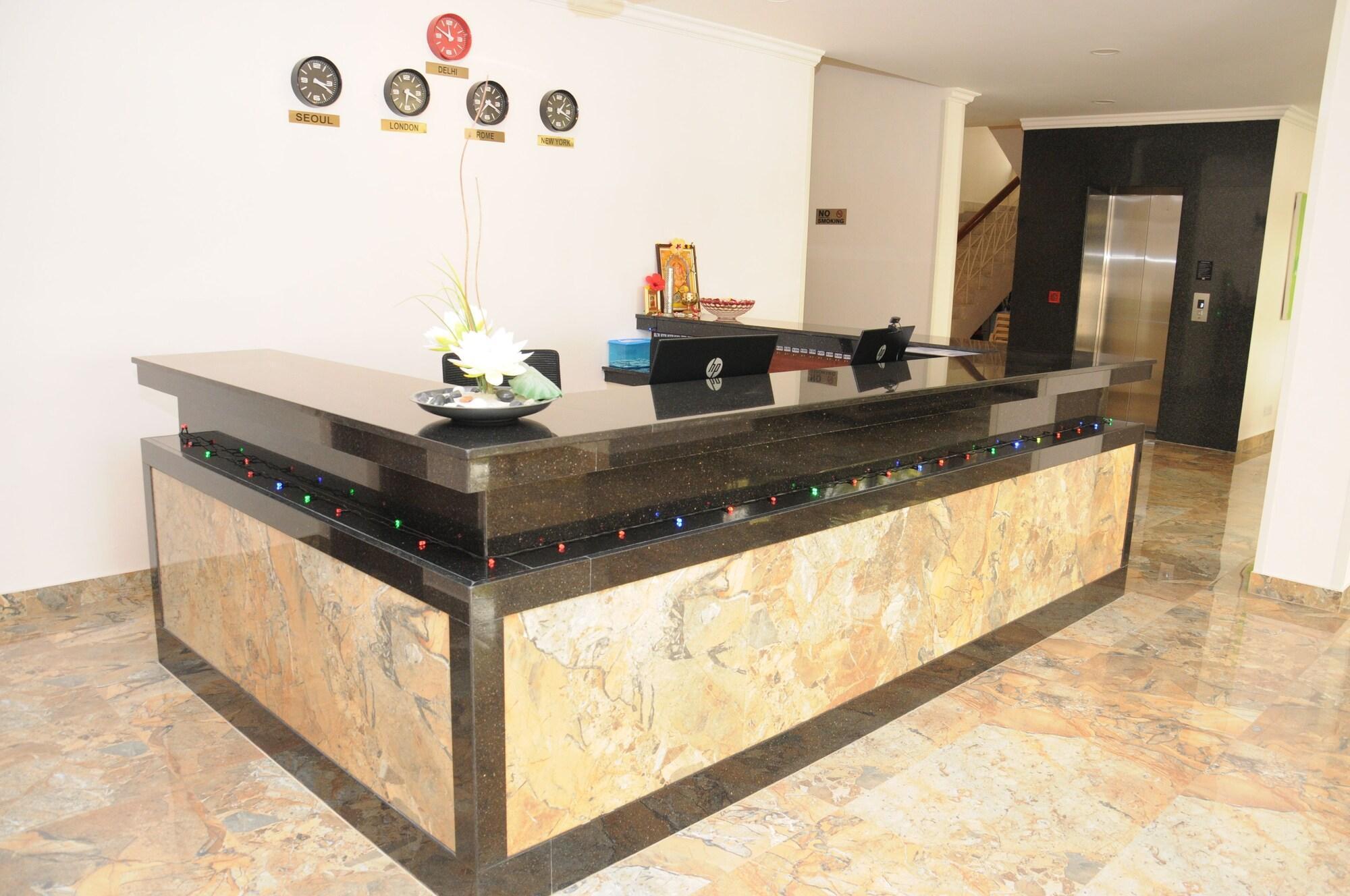 Varios Sree Parthi Hotel