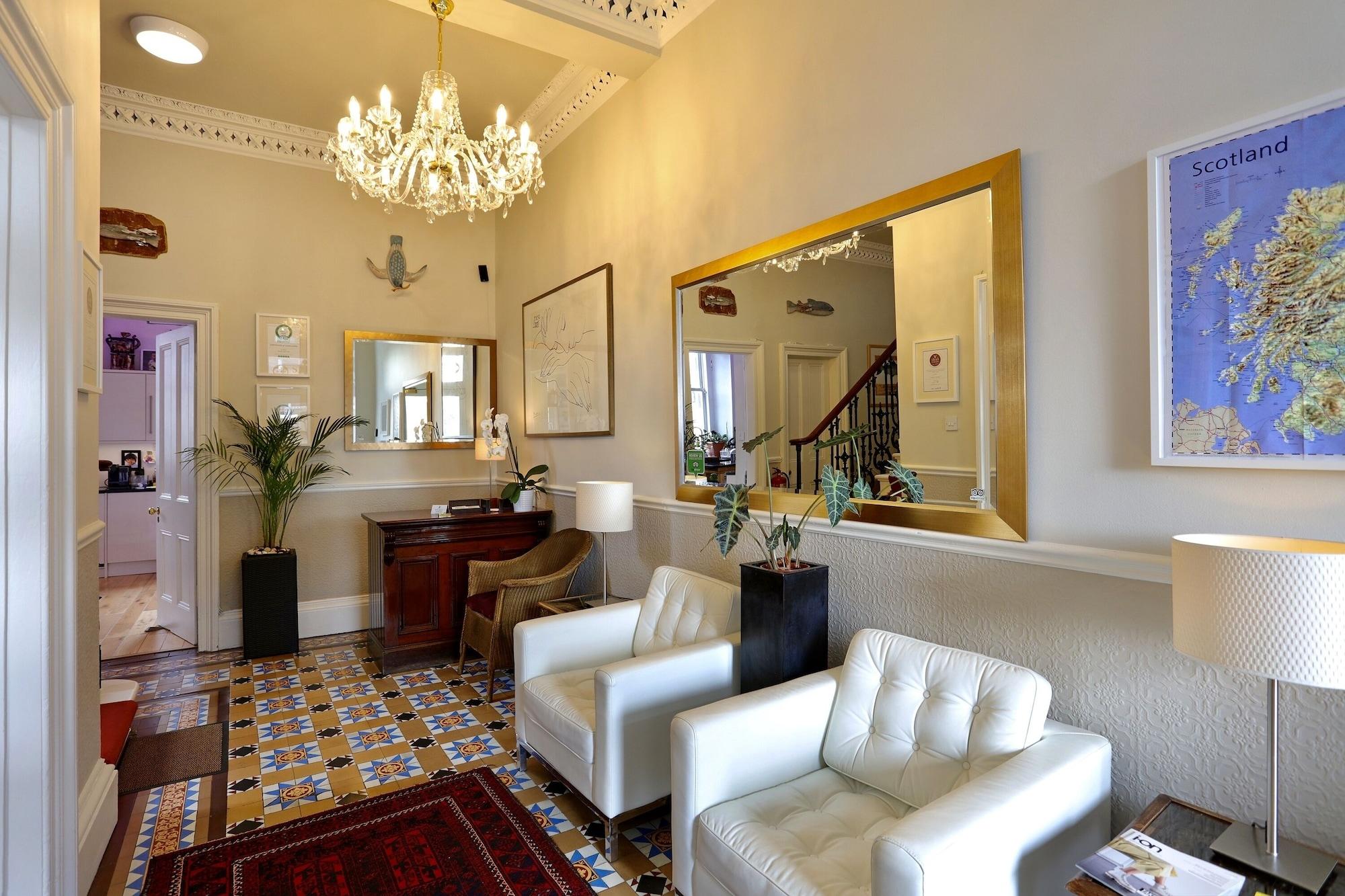 Varios Sheridan Guest House