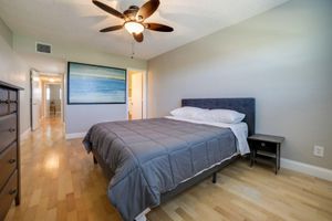 Alquiler Vacacional - Renovated 2 bed 2 bath condo with marina view