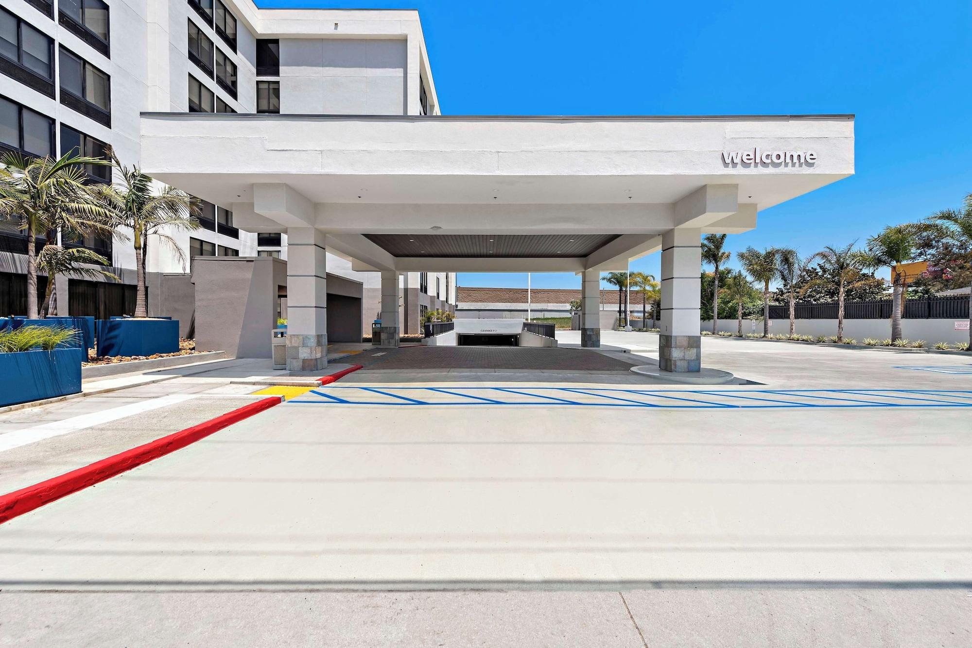 Vista Exterior Hampton Inn by Hilton Los Angeles Airport